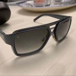Men’s Louis Vuitton sunglasses